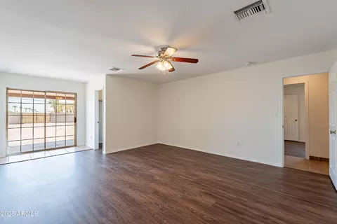 Living - 719 E Broadway Ave, Apache Junction, AZ 85119 photo 7 of 8