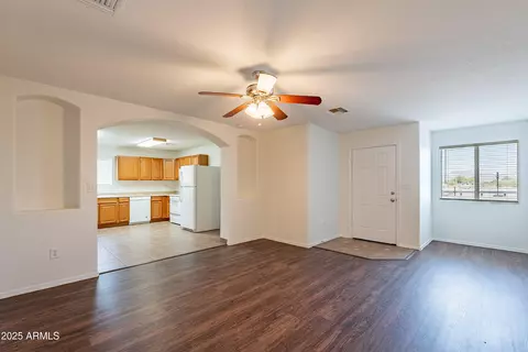 Living - 719 E Broadway Ave, Apache Junction, AZ 85119 photo 3 of 8