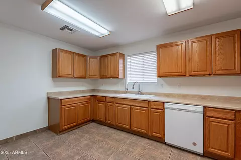 Kitchen - 719 E Broadway Ave, Apache Junction, AZ 85119 photo 1 of 5
