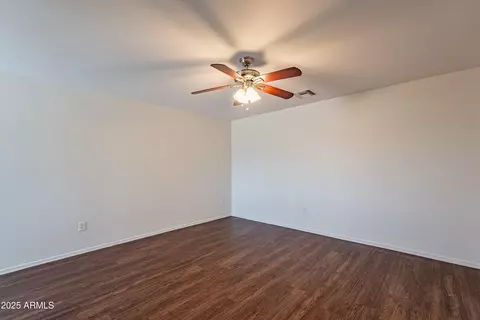 Living - 719 E Broadway Ave, Apache Junction, AZ 85119 photo 5 of 8