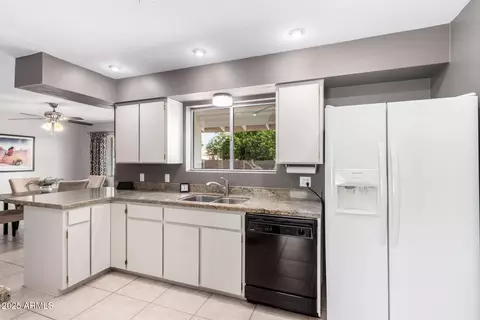 Kitchen - 5633 E Colby St, Mesa, AZ 85205 photo 3 of 3