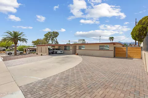 8425 E Hawthorne St, Tucson, AZ 85710
