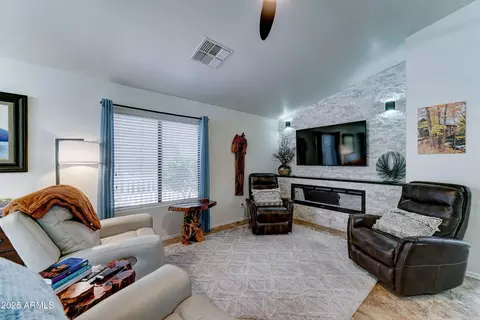 Living - 2101 S Meridian Rd #250, Apache Junction, AZ 85120 photo 1 of 4
