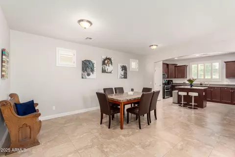 Dining - 3476 E Orchid Ln, Gilbert, AZ 85296 photo 2 of 2