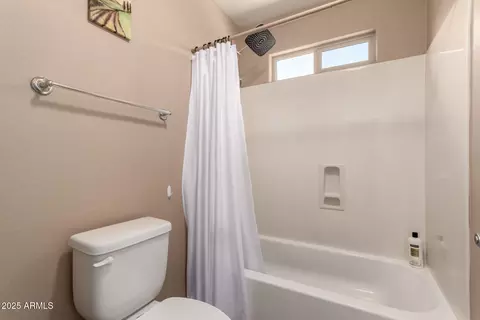 Bath - 3476 E Orchid Ln, Gilbert, AZ 85296 photo 3 of 3