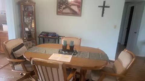 Dining - 962 S Main Dr, Apache Junction, AZ 85120 photo 1 of 2