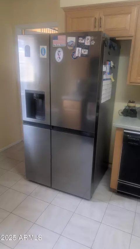 Kitchen - 962 S Main Dr, Apache Junction, AZ 85120 photo 1 of 3