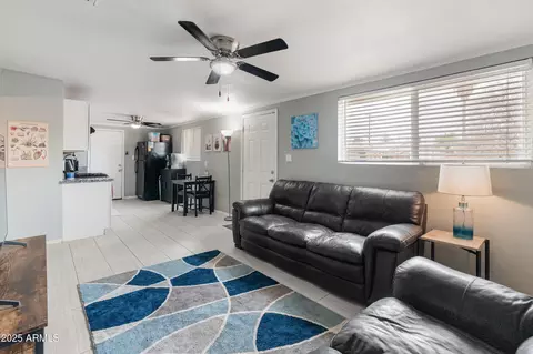 Living - 3806 N 64th Dr, Phoenix, AZ 85033 photo 2 of 3