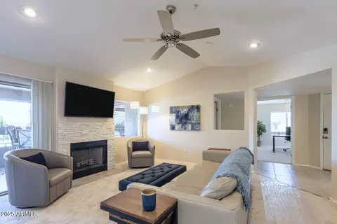 9745 N 95th St #227, Scottsdale, AZ 85258