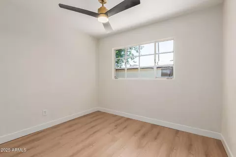 Bedroom - 3526 E Cheery Lynn Rd, Phoenix, AZ 85018 photo 2 of 2