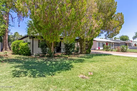 Exterior - 3526 E Cheery Lynn Rd, Phoenix, AZ 85018 photo 1 of 9