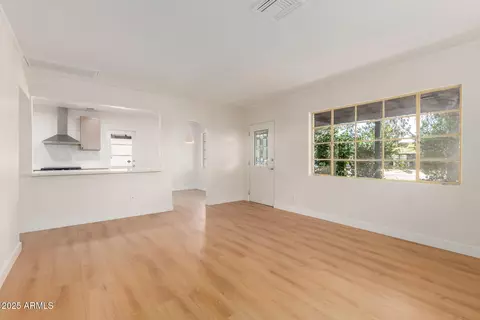 Living - 3526 E Cheery Lynn Rd, Phoenix, AZ 85018 photo 3 of 3
