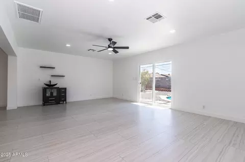 1011 W Weldon Ave, Phoenix, AZ 85013 photo 14