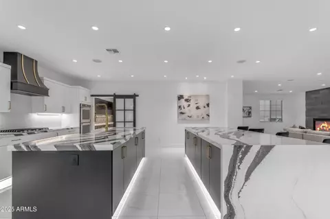 22317 N 39th Run, Phoenix, AZ 85050