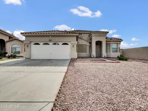 6752 W Citrus Way, Glendale, AZ 85303