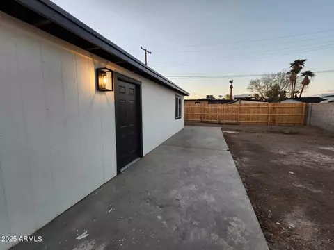 Exterior - 954 E Henry St, Tempe, AZ 85288 photo 3 of 3