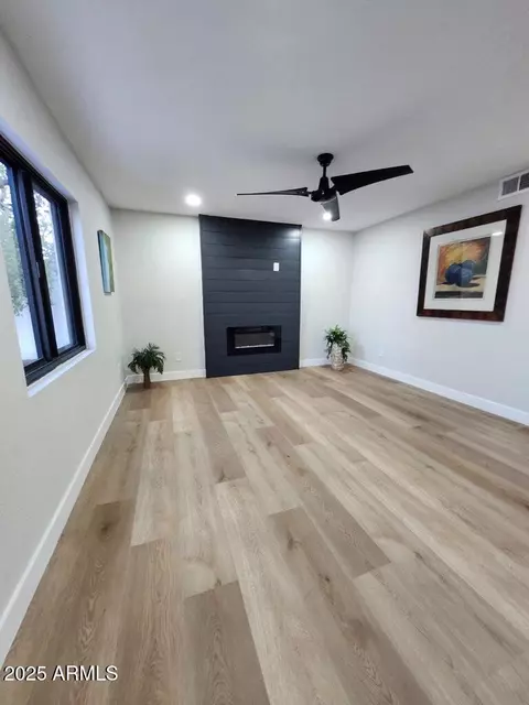 Living - 954 E Henry St, Tempe, AZ 85288 photo 1 of 1