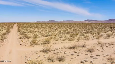 19393 N Pony Rd #10, Willow Beach, AZ 86445