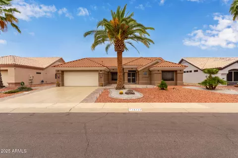 15720 W Whitewood Dr, Sun City West, AZ 85375
