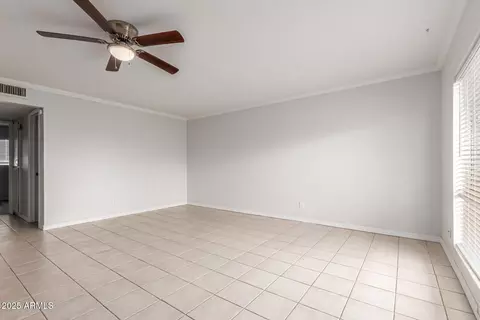 Living - 3230 E Pinchot Ave #26, Phoenix, AZ 85018 photo 1 of 3