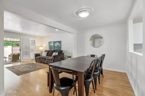Dining - 5542 N 10th St, Phoenix, AZ 85014 photo 2 of 2