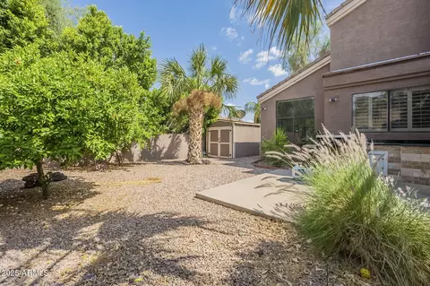 Exterior - 2114 Escuda Rd, Phoenix, AZ 85024 photo 4 of 5