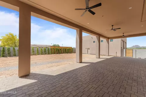 Exterior - 39302 N 30th Dr, Phoenix, AZ 85086 photo 3 of 6