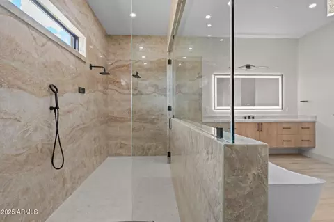 Bath - 39302 N 30th Dr, Phoenix, AZ 85086 photo 3 of 11