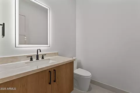 Bath - 39302 N 30th Dr, Phoenix, AZ 85086 photo 9 of 11