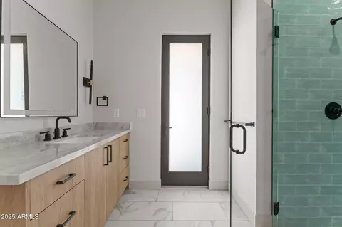 Bath - 39302 N 30th Dr, Phoenix, AZ 85086 photo 7 of 11