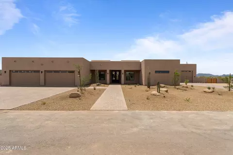 Exterior - 39302 N 30th Dr, Phoenix, AZ 85086 photo 6 of 6