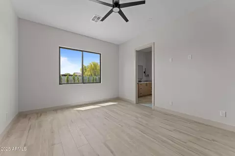 Bedroom - 39302 N 30th Dr, Phoenix, AZ 85086 photo 3 of 6
