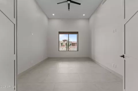 Bedroom - 39302 N 30th Dr, Phoenix, AZ 85086 photo 4 of 6