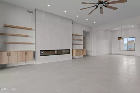 Living - 39302 N 30th Dr, Phoenix, AZ 85086 photo 5 of 6