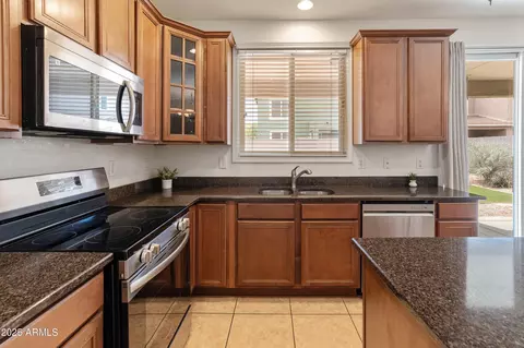 2331 E Sunland Ave, Phoenix, AZ 85040 photo 6