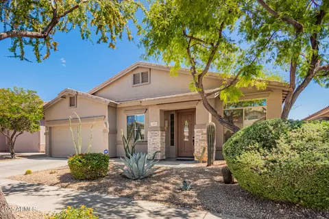 2409 W Red Range Way, Phoenix, AZ 85085