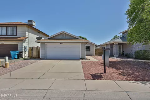 4445 W Oraibi Dr, Glendale, AZ 85308