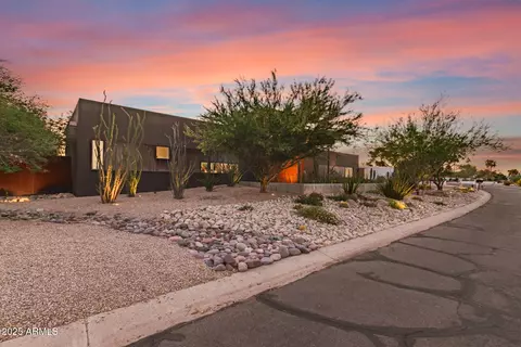 9502 N 47th St, Phoenix, AZ 85028