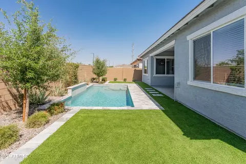 Exterior - 3260 W Caleb Rd, Phoenix, AZ 85083 photo 6 of 10