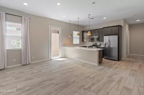 Living - 3260 W Caleb Rd, Phoenix, AZ 85083 photo 1 of 7