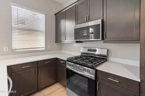 Kitchen - 3260 W Caleb Rd, Phoenix, AZ 85083 photo 2 of 8