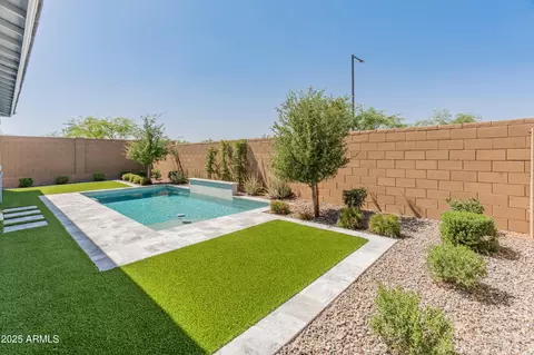 Exterior - 3260 W Caleb Rd, Phoenix, AZ 85083 photo 8 of 10