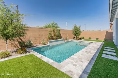 Exterior - 3260 W Caleb Rd, Phoenix, AZ 85083 photo 7 of 10