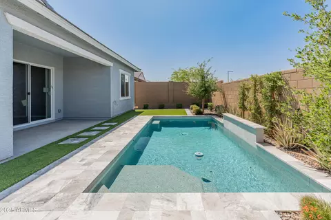 Exterior - 3260 W Caleb Rd, Phoenix, AZ 85083 photo 4 of 10