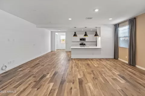 Living - 3264 W Caleb Rd, Phoenix, AZ 85083 photo 2 of 5