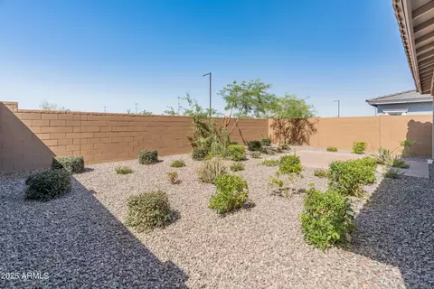 Exterior - 3264 W Caleb Rd, Phoenix, AZ 85083 photo 8 of 9