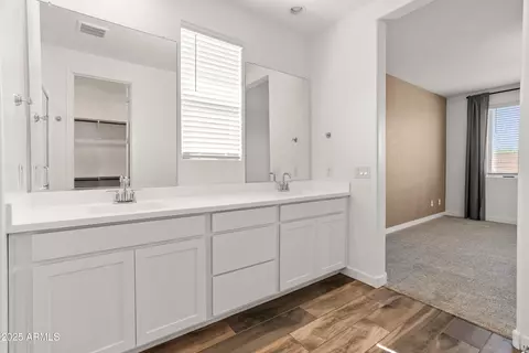 Entry Way - 3264 W Caleb Rd, Phoenix, AZ 85083 photo 2 of 5