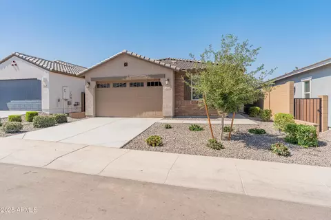 Exterior - 3264 W Caleb Rd, Phoenix, AZ 85083 photo 2 of 9