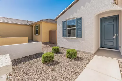 Exterior - 3268 W Caleb Rd, Phoenix, AZ 85083 photo 1 of 8