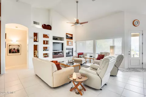 Living - 34005 N 10th St, Phoenix, AZ 85085 photo 1 of 2
